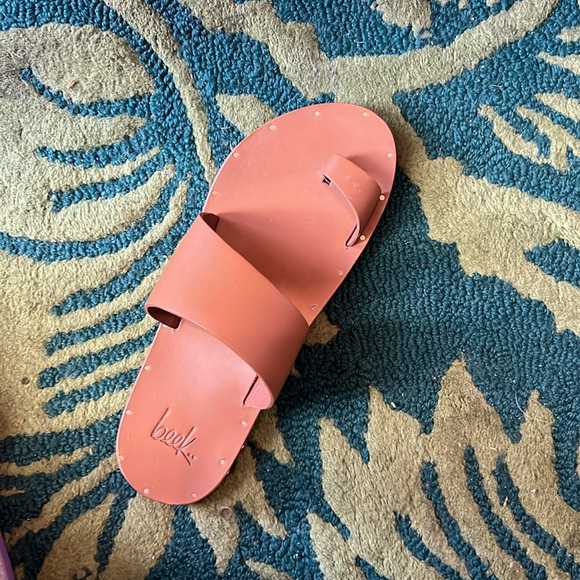 Beek Finch Sandals NWOT.size 7 - Picture 9 of 14